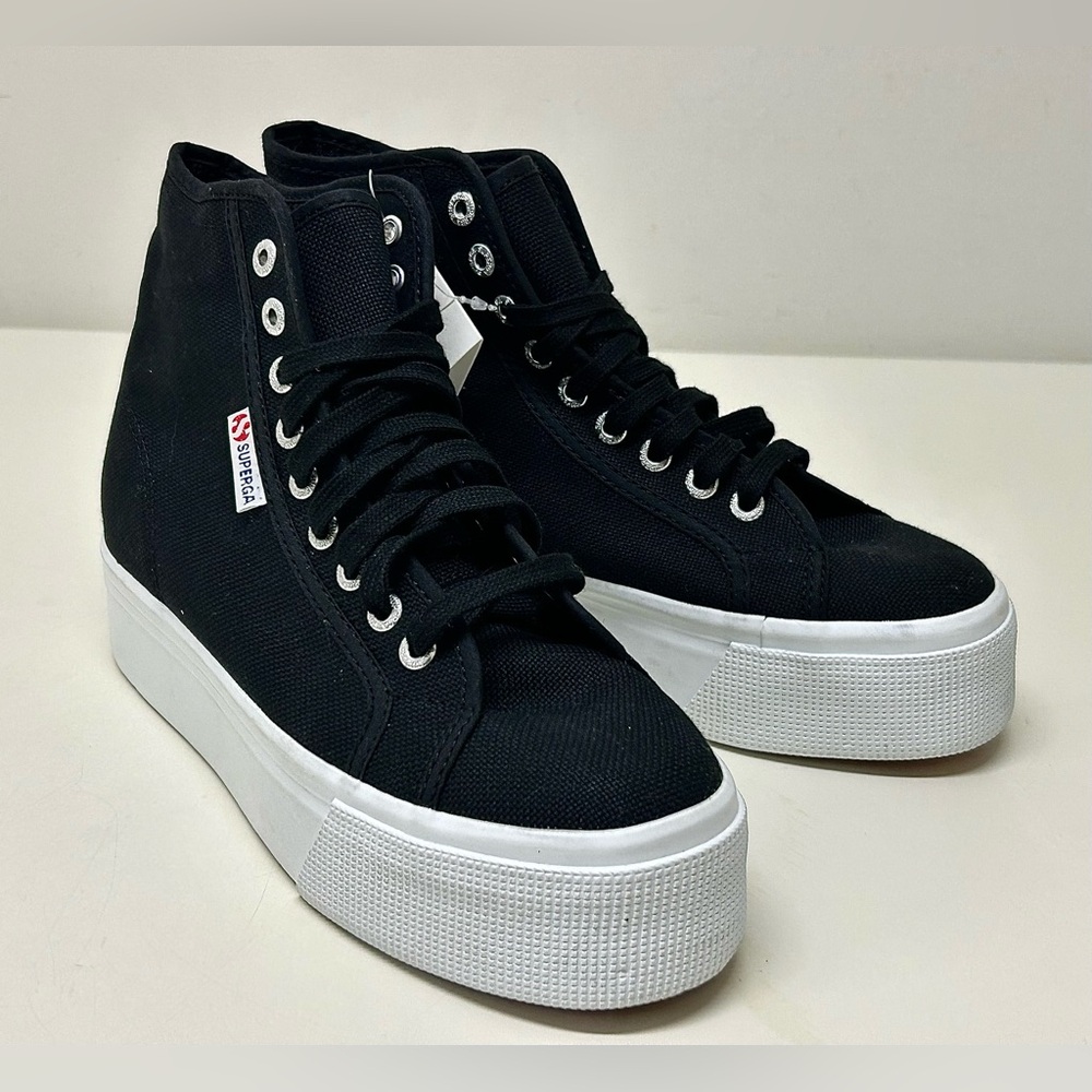 Men’s 6 Women’s 7.5 Superga Platform High Top Vulcanized Natural Rubber Shoes